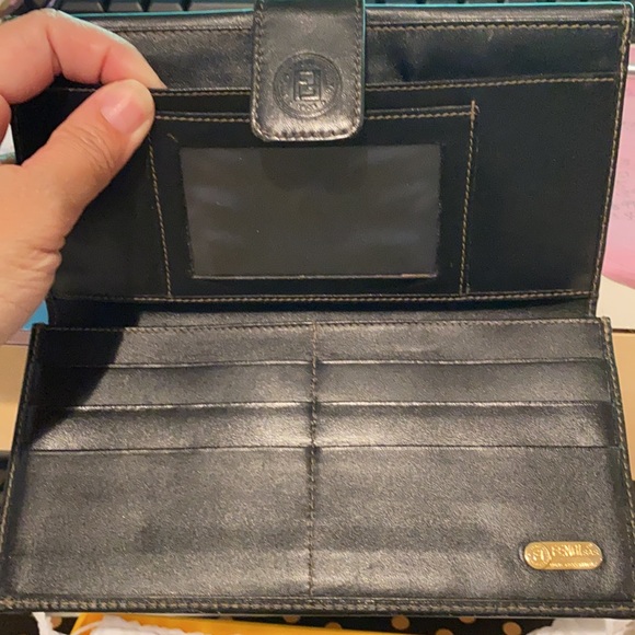 Beautiful Fendi wallet full set! - Picture 3 of 5